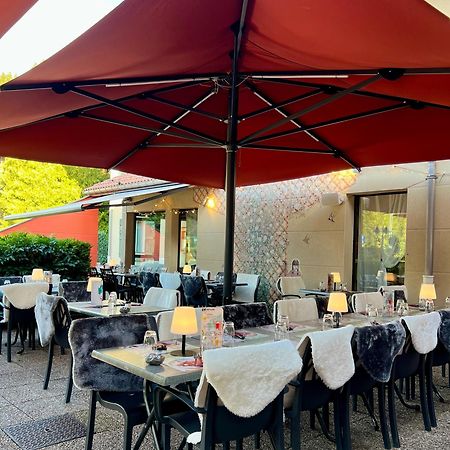 Logis Hotel, Chalets Et Restaurant Les Chatelmines Ла-Бресс Екстер'єр фото