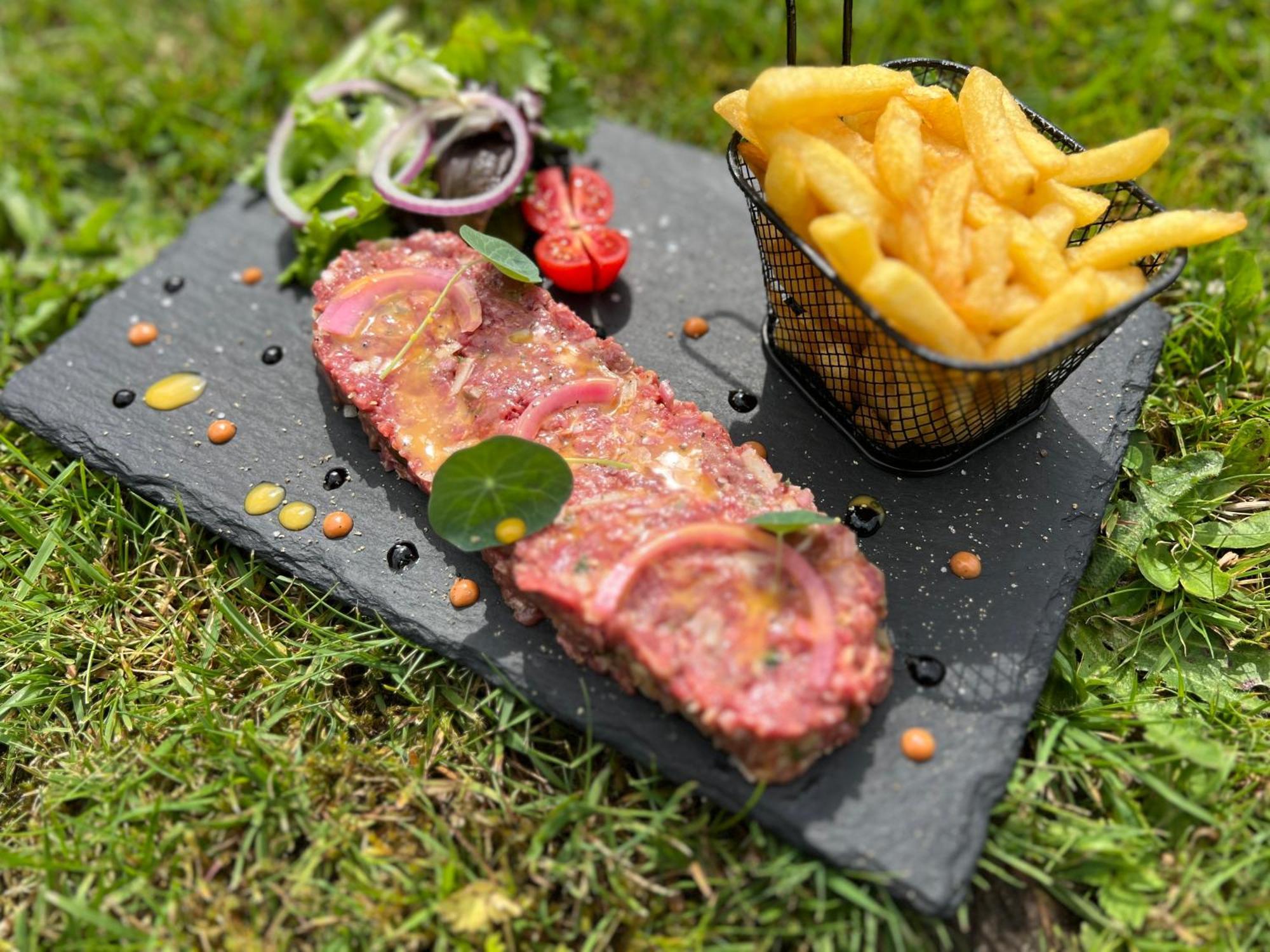 Logis Hotel, Chalets Et Restaurant Les Chatelmines Ла-Бресс Екстер'єр фото