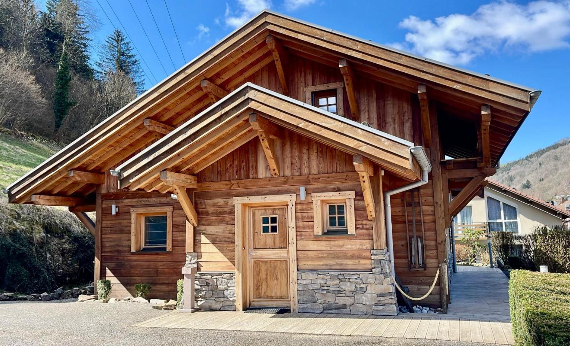 Logis Hotel, Chalets Et Restaurant Les Chatelmines Ла-Бресс Екстер'єр фото